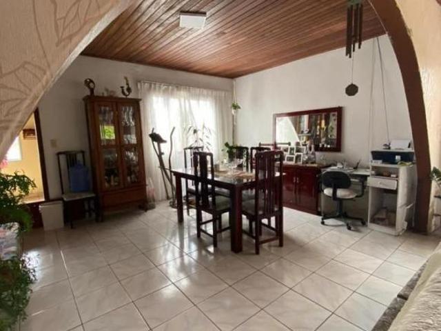 Casa 200m² a venda por R$600.000,00. 3 três dormitórios sendo 1 suíte Berto Círio/Nova Santa Rit