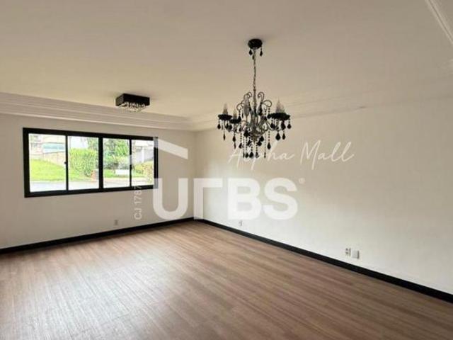 CASA 202MT 3 SUITES JARDINS MADRI