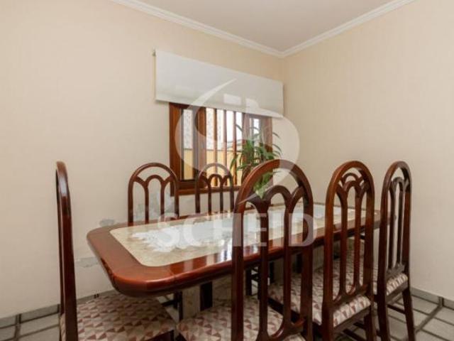 Casa 208 m² com 4 dormitórios e espaço gourmet no Jardim Prudência