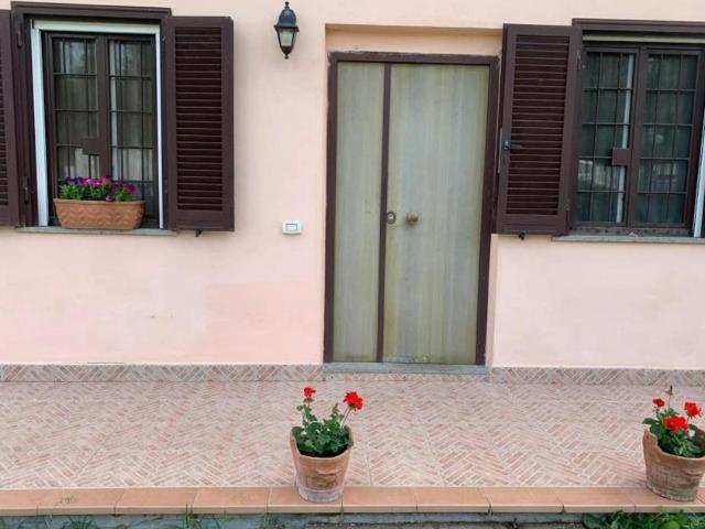Casa 2 camere da letto, Mentana Mentana 00013 ES104002358