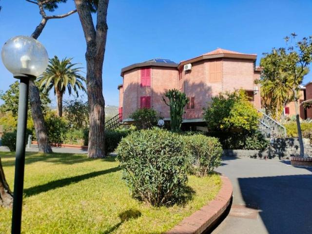 Casa 2 camere da letto, Aci Castello Aci Castello 95021 DS105861869