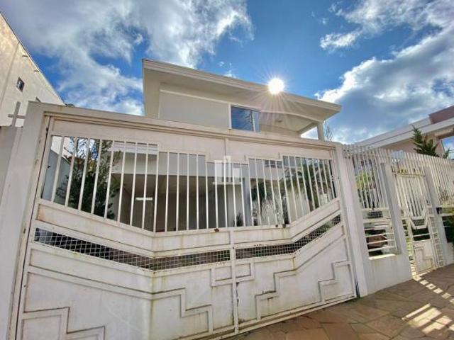CASA 2 ANDARES C/ PISCINA E SALÃO DE FESTAS