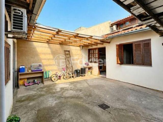Casa, 2 dormitórios, 100 m², em Morada do Vale II