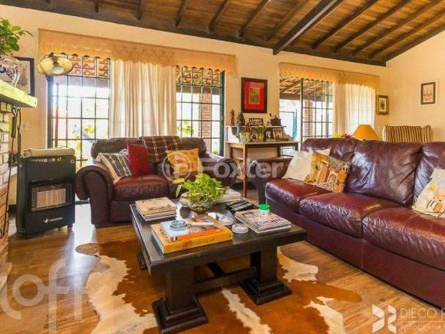 Casa, 2 dormitórios, 147.8 m², em Vila Assunção