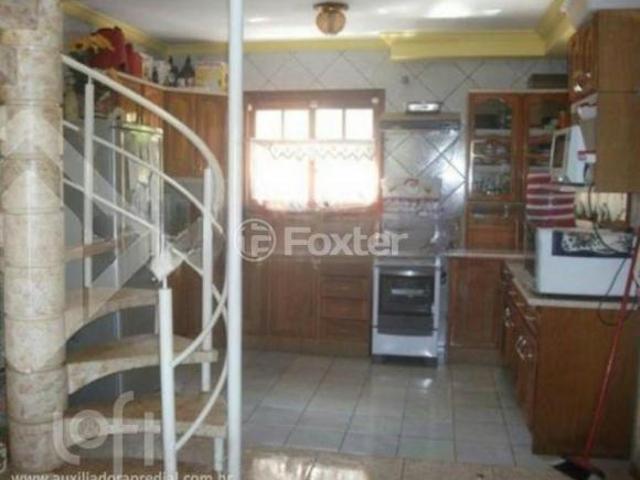 Casa, 2 dormitórios, 181 m², em Jardim do Bosque