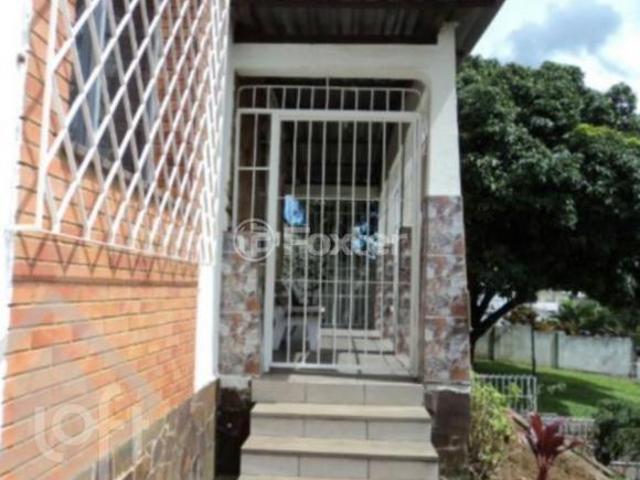Casa, 2 dormitórios, 197 m², em Glória