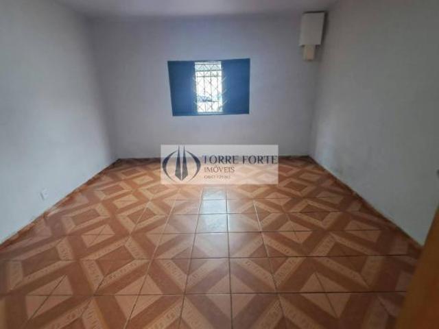2 casas mesmo terreno 5 dormitórios 2 banheiros 4 vagas na Vila Carrão