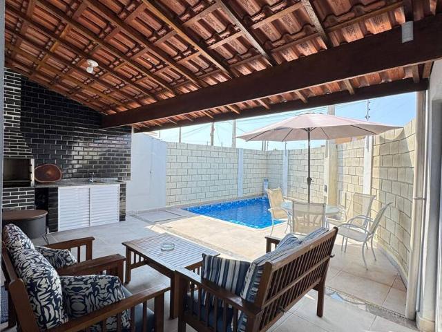 CASA 2 DORMITORIOS 1 SUITE PISCINA LADO PRAIA LOCACAO ITANHAEM