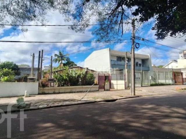 Casa, 2 dormitórios, 222.62 m², em Cristal
