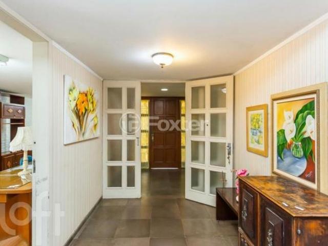 Casa, 3 dormitórios, 230 m², em Cidade Baixa