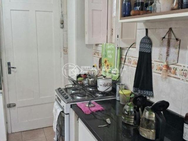 Casa, 2 dormitórios, 240 m², em Cristal