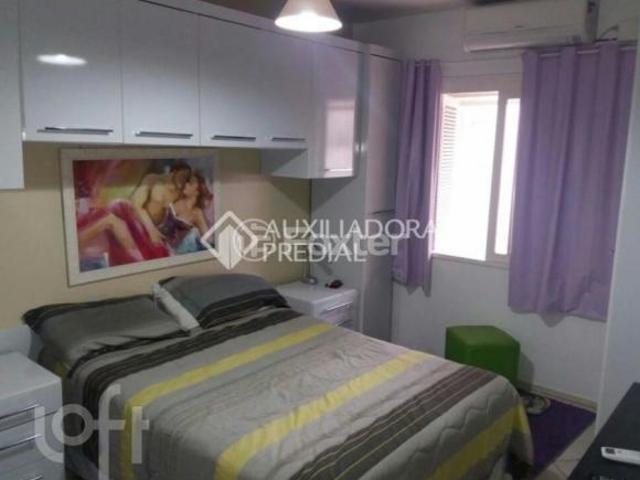 Casa, 2 dormitórios, 240 m², em Cristo Redentor