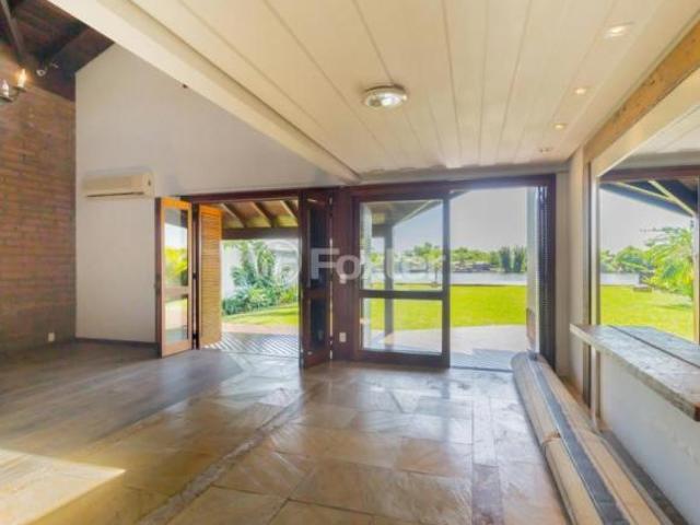 Casa, 2 dormitórios, 300 m², em Arquipélago