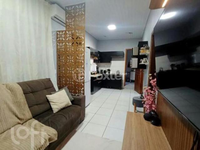 Casa, 2 dormitórios, 48 m², em São Judas Tadeu