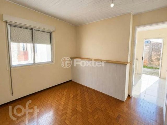 Casa, 2 dormitórios, 49.5 m², em Parque da Matriz