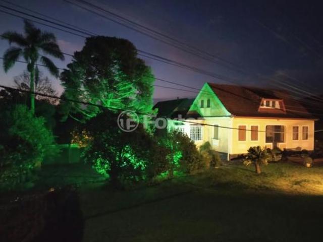 Casa, 2 dormitórios, 522 m², em Centro