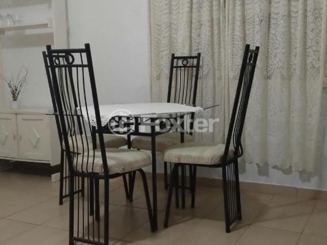 Casa, 2 dormitórios, 55.52 m², em Centro