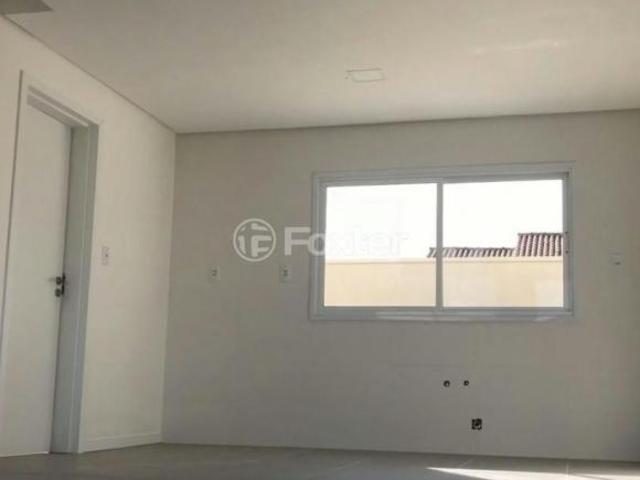 Casa, 2 dormitórios, 79.59 m², em Centro