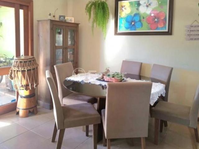Casa, 2 dormitórios, 79.63 m², em Teresópolis