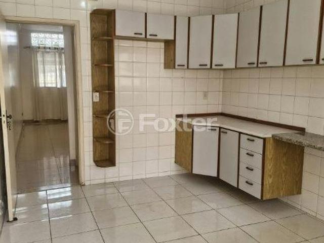Casa, 2 dormitórios, 90 m², em Cidade Dutra