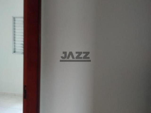 Casa 2 Dormitórios com 1 Vaga em Jacareí