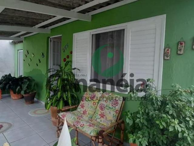 Casa 2 dormitórios Acaraú, próxima ao Centro para venda Cananéia / SP