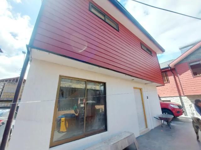 Casa 2 dormitorios, barrio norte