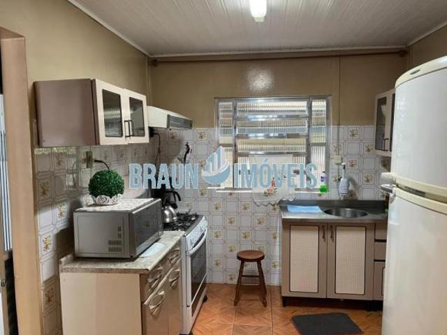 Casa 2 dormitórios em Cachoeirinha pa parada 56 Bairro Monte Carlo