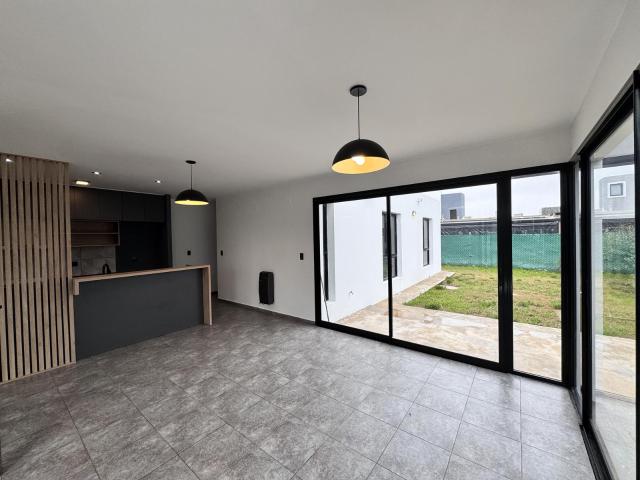 Casa 2 Dormitorios en Alquiler en Docta Boulevard
