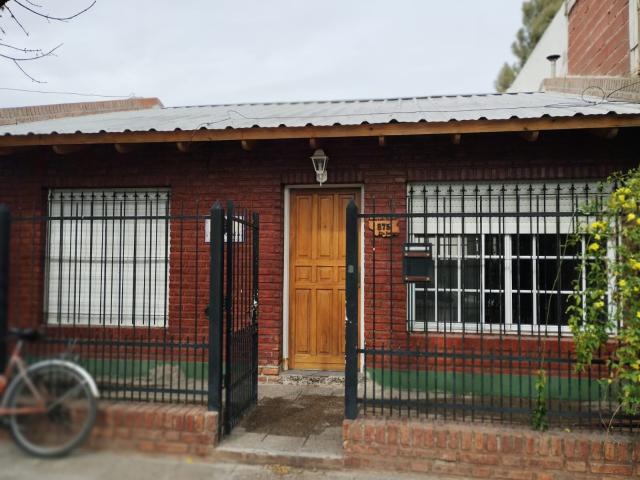 CASA 2 DORMITORIOS ZONA BALNERARIO DE NEUQUEN