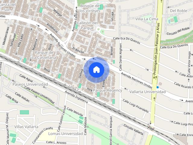 Casa 2 niveles en coto parque regency por av Naciones Unidas 3 recámaras 4 lugares estacionamiento