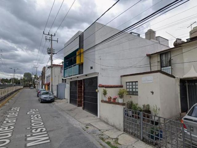 CASA 2 NIVELES EN NAUCALPAN COL MISIONES REMATE BANCARIO