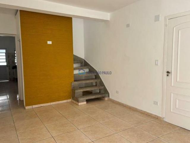 Casa 2 pavimentos Vila Morais, 2 quartos e 1 vaga com edicula