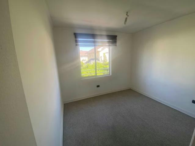 Casa 2 pisos 3d 3b 140m2, portal el Bosque Maipu 1834 | dormitorios por 3950.00 en Maipú