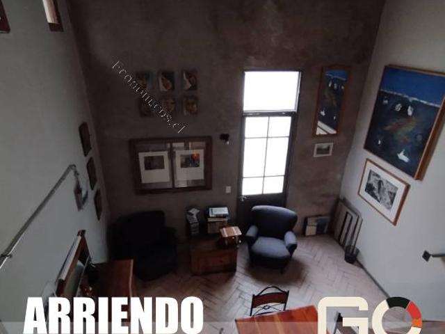 Casa 2 pisos, 1 dormitorio ideal 1 o 2 personas, amoblada