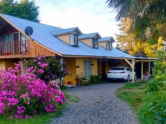 Casa 2 pisos 350 m², terreno 2300 m² pinto