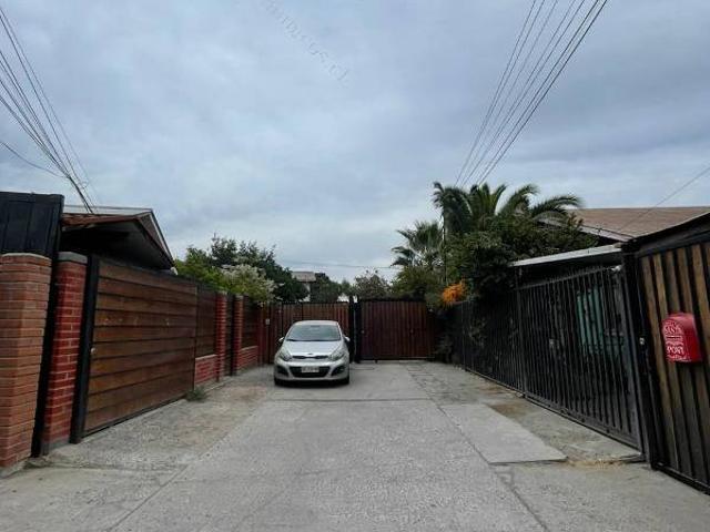 CASA 2 PISOS 4D 3B ESTACIONAMIENTO VILLA ANTUCO MAIPU