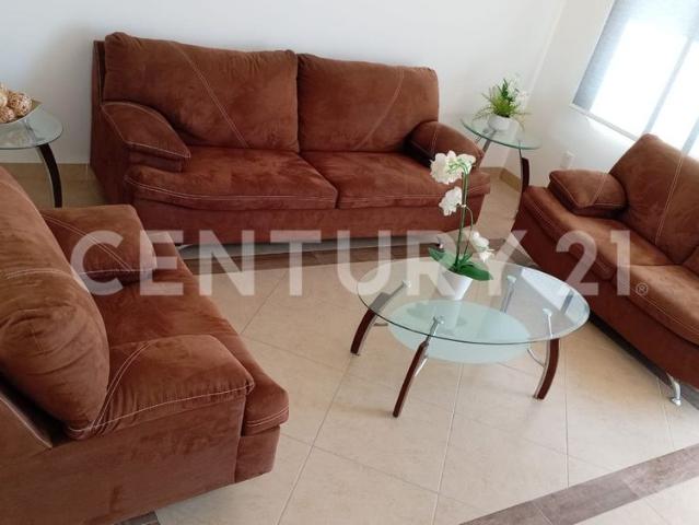 CASA AMUEBLADA EN RENTA