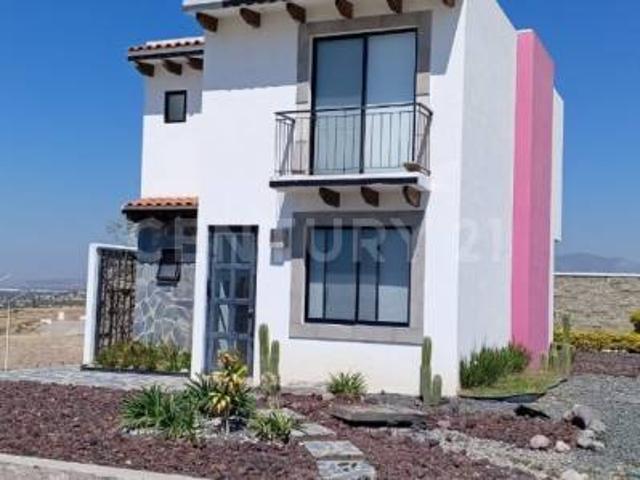 CASA 2 PISOS AMUEBLADA EN RENTA