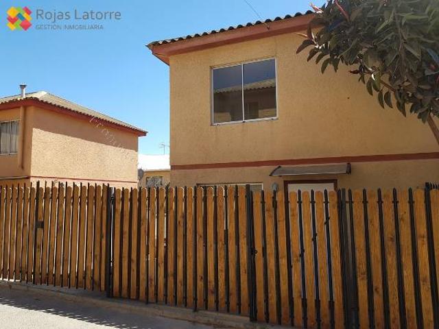 Casa 2 pisos, Santa Rosa 030, Quilpué