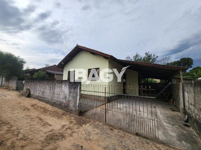 Casa 2 Quartos Campeche 50m²