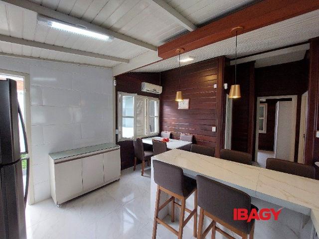 Casa 2 Quartos Campeche 90m²