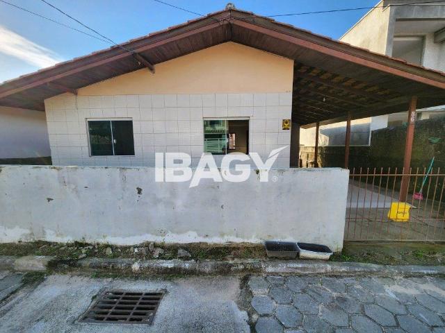 Casa 2 Quartos Ingleses Do Rio Vermelho 90m²