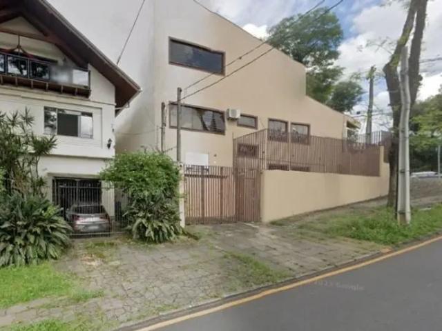 Casa 2 Quartos Mercês 93m²