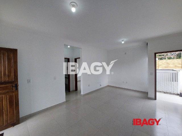 Casa 2 Quartos Ribeirão Da Ilha 55m²