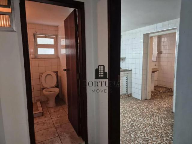 Casa 2 quartos sem vaga, entrada compartilhada, bairro Mirandopolis