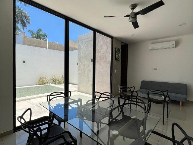 Casa 2 recámaras, con piscina, amueblada en Benito Juárez Norte, Mérida