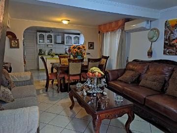 Casa 2D+2b Pje Cerrado Maipu