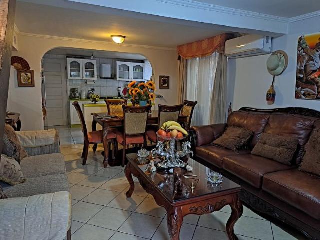 Casa 2D+2b Pje Cerrado Maipu