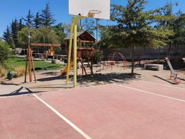 Casa 2D con quincho en Condominio Parque Cerro Negro, San Bernardo | 2 dormitorios por 82000. 00 en San Bernardo